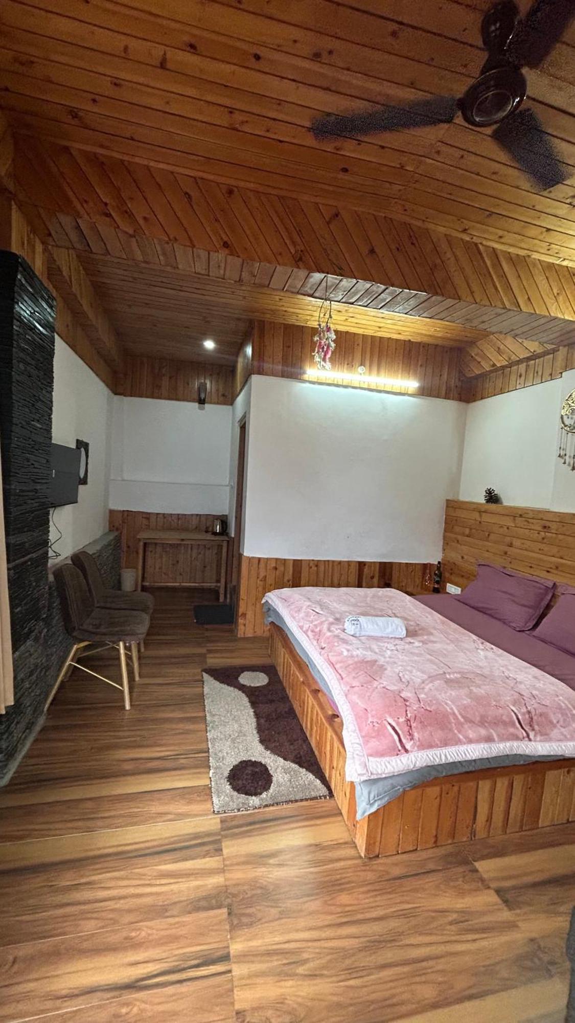 The Himalayan Sukoon Villa Near Jibhi Banjar Экстерьер фото