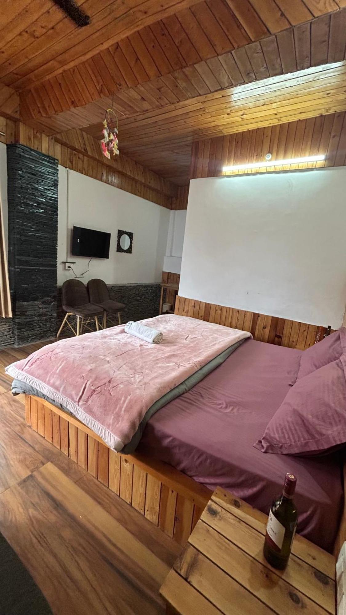 The Himalayan Sukoon Villa Near Jibhi Banjar Экстерьер фото