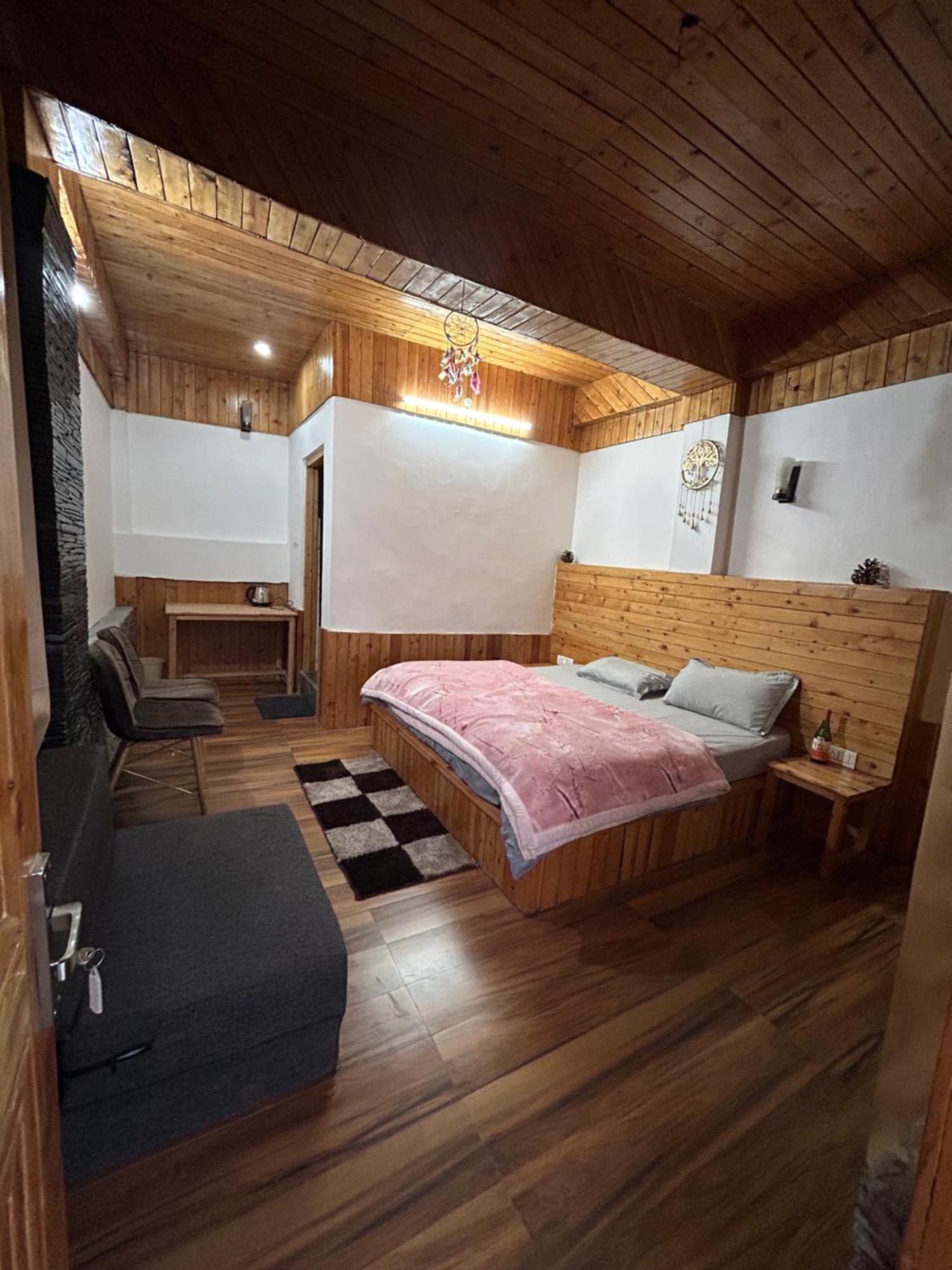 The Himalayan Sukoon Villa Near Jibhi Banjar Экстерьер фото
